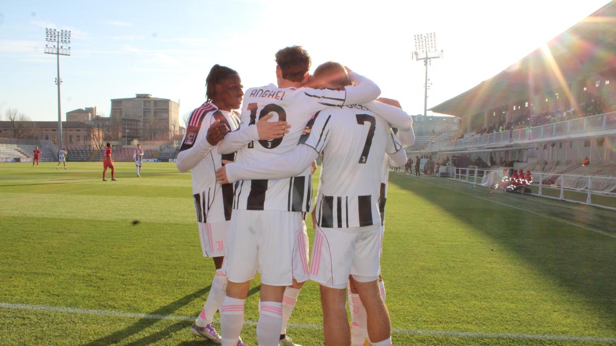 Immagine strip Primo piano n.1