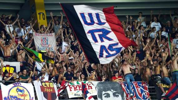 Il comunicato degli Ultras rossoblù: "Non ce l'abbiamo con i giocatori. Pretendiamo rispetto"