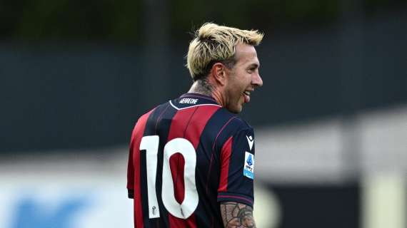 Allenamento mattutino a Casteldebole: terapie e differenziato per Bernardeschi