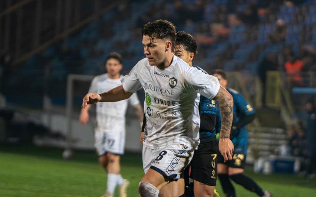 Latina-Cavese 0-0, pari a reti bianche al “Francioni”