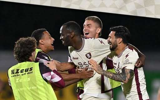 Cittadella-Salernitana 0-2: niente retrocessione diretta, sarà playout contro il Frosinone