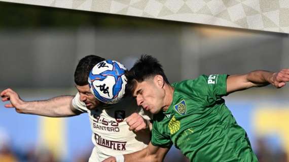 Carrarese-Salernitana: 3-2, per i granata è notte fonda