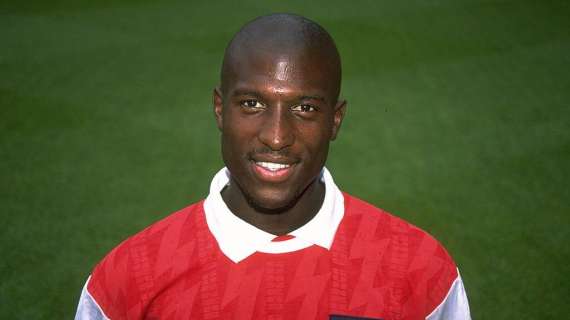 Kevin Campbell morto a 54 anni: era stato campione d'Inghilterra con l'Arsenal