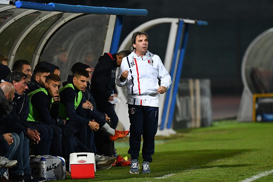 UFFICIALE-Giugliano, Ezio Capuoano nuovo allenatore