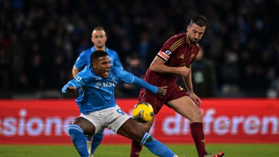 Serie A, Napoli-Roma 1-0: il gol dell'ex di Lukaku vale la vetta e rovina il ritorno di Ranieri