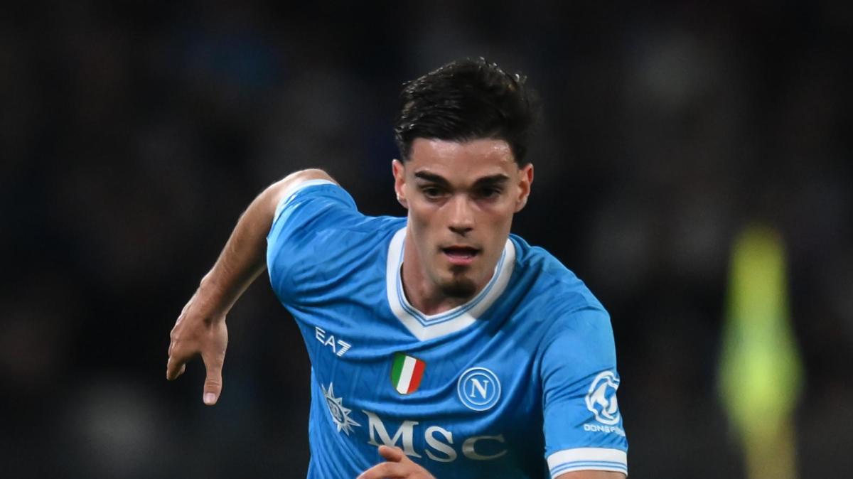 Serie A, Napoli-Lecce 2-1: Conte la rimonta nella ripresa