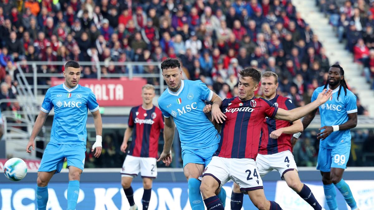 Serie A, Bologna-Napoli 2-0: a segno Dallinga e Lucumì