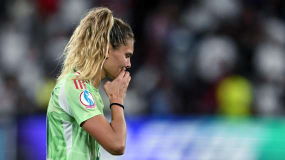 L'Italia sfiora l'impresa, ma è l'Inghilterra ad andare in finale. Solo applausi alle azzurre