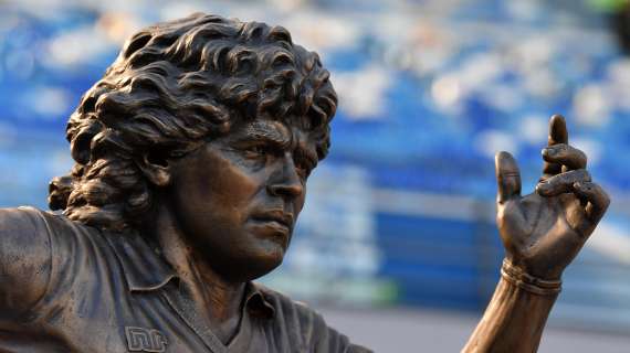 Napoli celebra i 40 anni dall'arrivo di Maradona in città