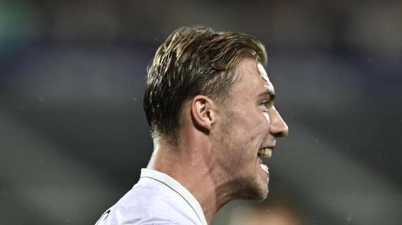 Napoli, Hojlund: "Già giocare qui è difficile, in dieci contro undici lo è ancora di più"