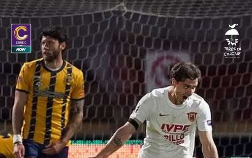 Giugliano-Benevento 1-2, Capellini e Pinato decisivi al De Cristofaro