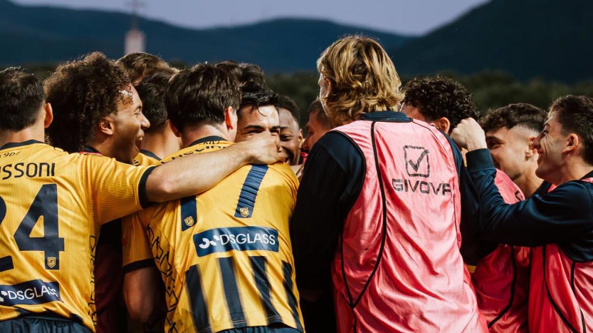Juve Stabia-Catanzaro 1-1, battaglia al Menti