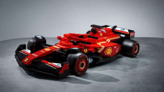 La Ferrari LEGO 1:1 protagonista assoluta a Monza