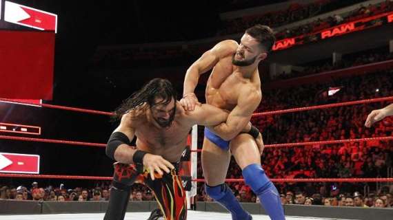 Rollins e Balor WWE