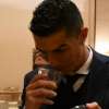 Cristiano Ronaldo riceve un pallone d'oro speciale a... Firenze