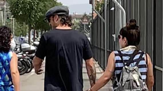 Osvaldo a Firenze con Giannina Maradona: prima in tribunale, poi l’abbraccio con le figlie