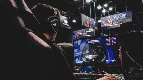 Sheffield Wednesday presenta la propria squadra eSports