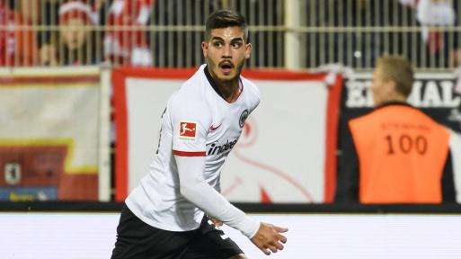 André Silva continua a stupire all'Eintracht: gol e semifinali di Coppa conquistate