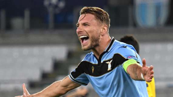 La Lazio vince nel diluvio di Crotone con i gol di Immobile e Correa
