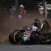 F1 | Alonso sfiorò la tragedia a Melbourne: quel volo rese inevitabile l’Halo