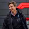 F1 | Mercedes, Toto Wolff lancia l'allarme budget cap: "Situazione delicata..."