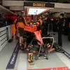 F1 | Caos Cina allo start: problemi tecnici e 4 ritiri last-minute. Anche la McLaren!