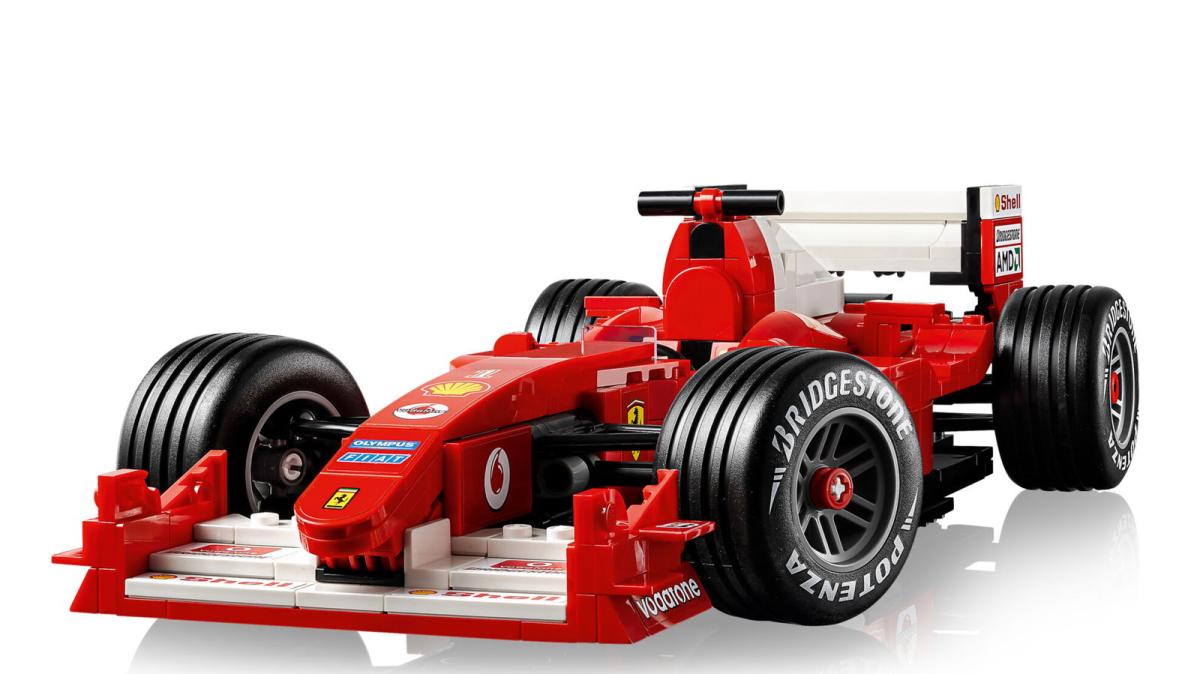 Ferrari, Hamilton innamorato della F2004 di Schumi: Lego la mette sul mercato
