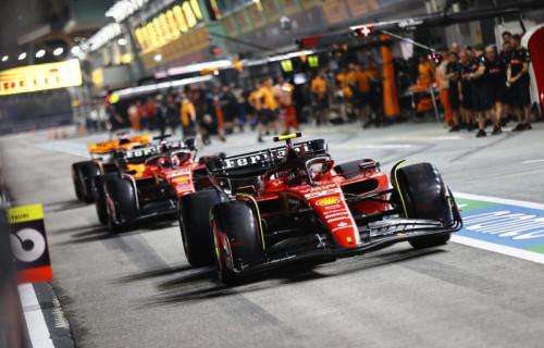 F1 | Griglia di partenza Gp Singapore: Sainz in pole, Verstappen 11°