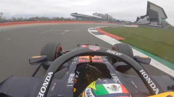 Formula 1 / Red Bull, Perez "on-board" a Silverstone - Video