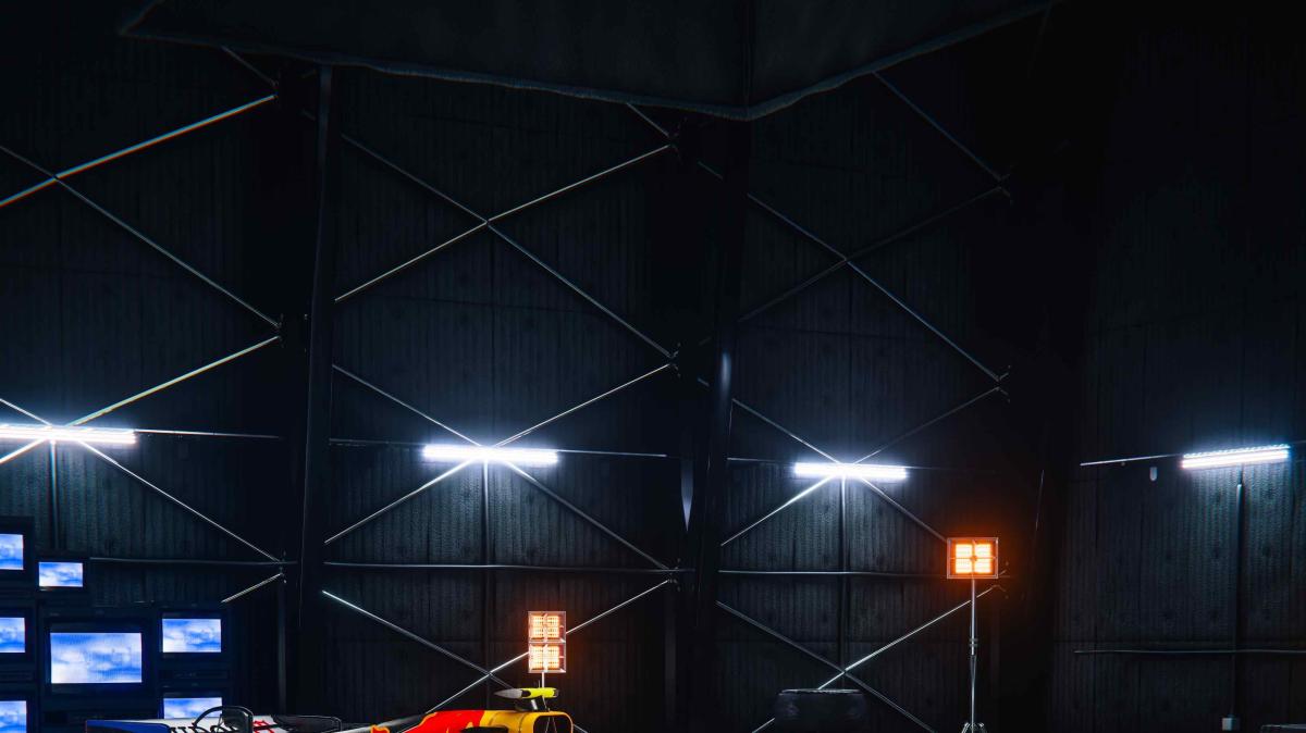 Racing Bulls presenta la sua livrea 2026: bianco con il blu Ford