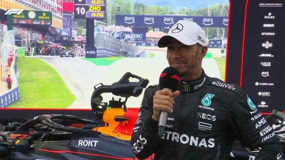F1 | Mercedes, Hamilton 2°: "Straordinari, inseguiamo i tori fino a fine anno e..."