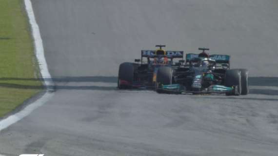 Formula 1 | 8 punti di gap tra Lewis e Max a due GP dalla fine: i precedenti nella storia
