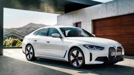 BMW i4 la nuova gran coupé tedesca anche in formula noleggio lungo termine