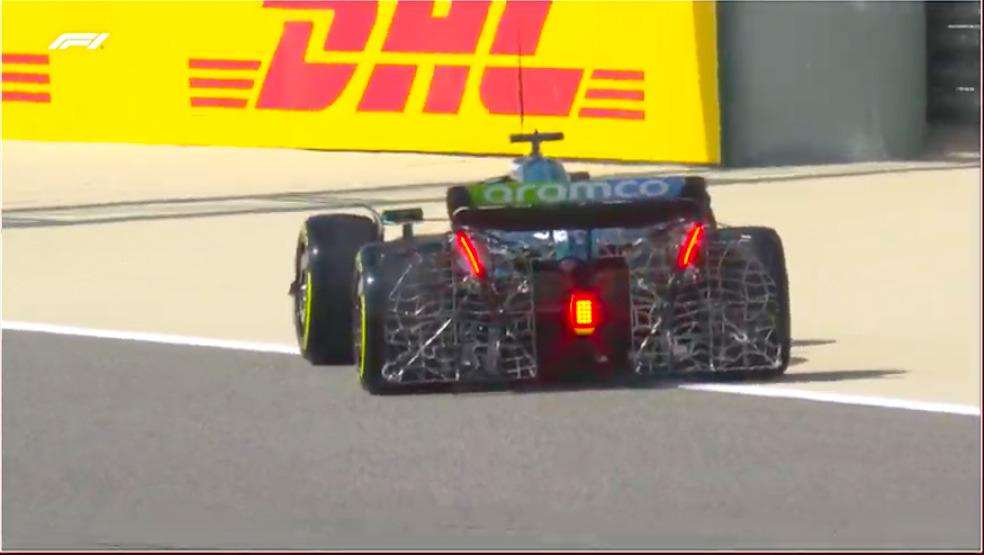 Formula 1 | Test Bahrain, Aston Martin che fai? Drugovich si ferma