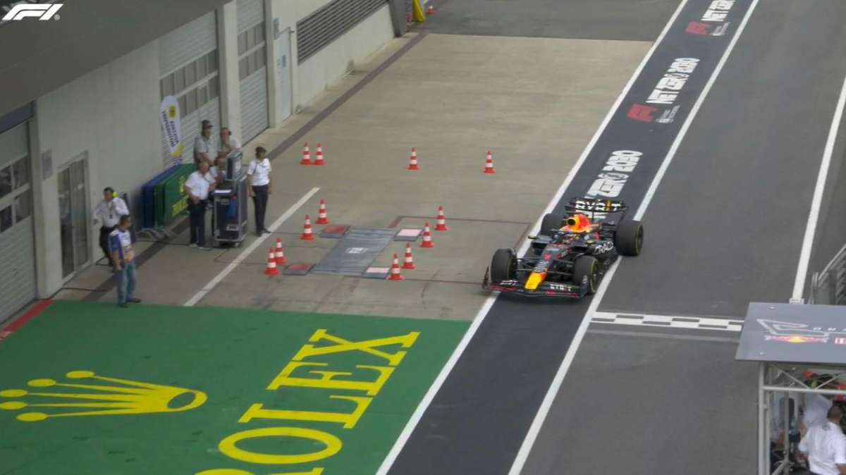 DIRETTA LIVE Gp Austria | Verstappen vince! Leclerc 2°, Perez 3°, Sainz 4°