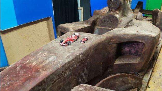 F1 / Ferrari, ecco la F2004 di Schumacher tutta di... cioccolato