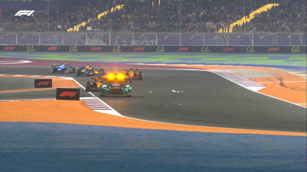 Gp Qatar, McLaren non entra ai box: per Chinchero hanno paura di favorire uno