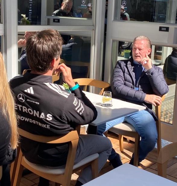 F1 | Jos Verstappen al tavolo con Wolff: il mercato piloti si scalda a Montreal
