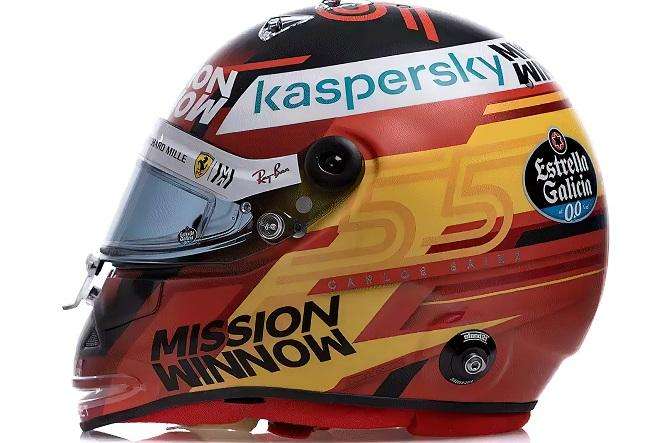 Formula 1 / Ferrari, anche Sainz presenta il nuovo casco 2021 - Video
