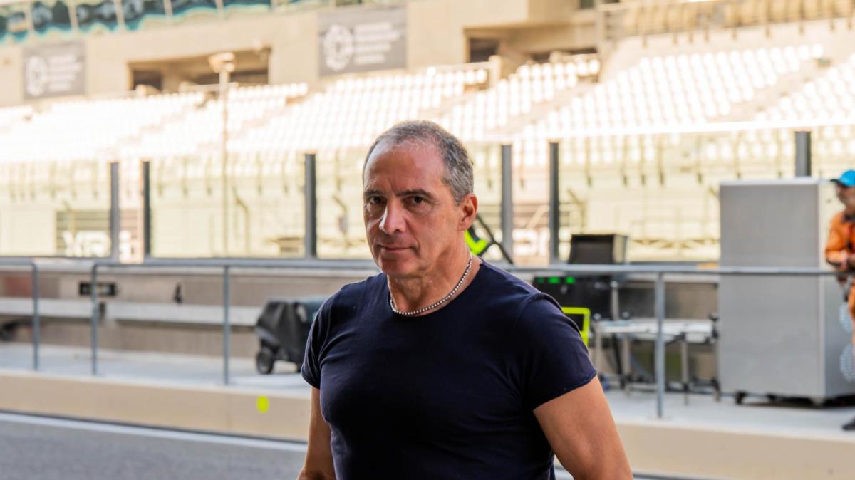 Antonelli difeso dal padre, duro messaggio contro gli insulti online