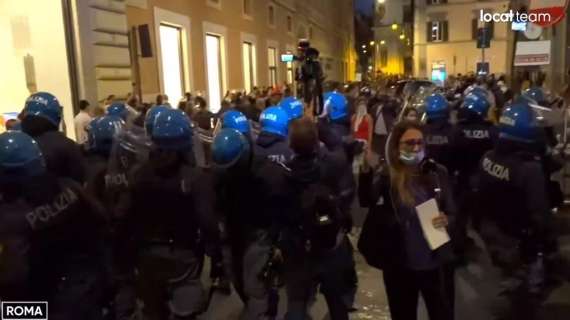 DIRETTA LIVE STREAMING / Roma, manifestazione no green pass: anche scontri