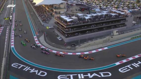 F1 | Partenza Abu Dhabi, Verstappen a bomba su Piastri ultimo, Leclerc 8°