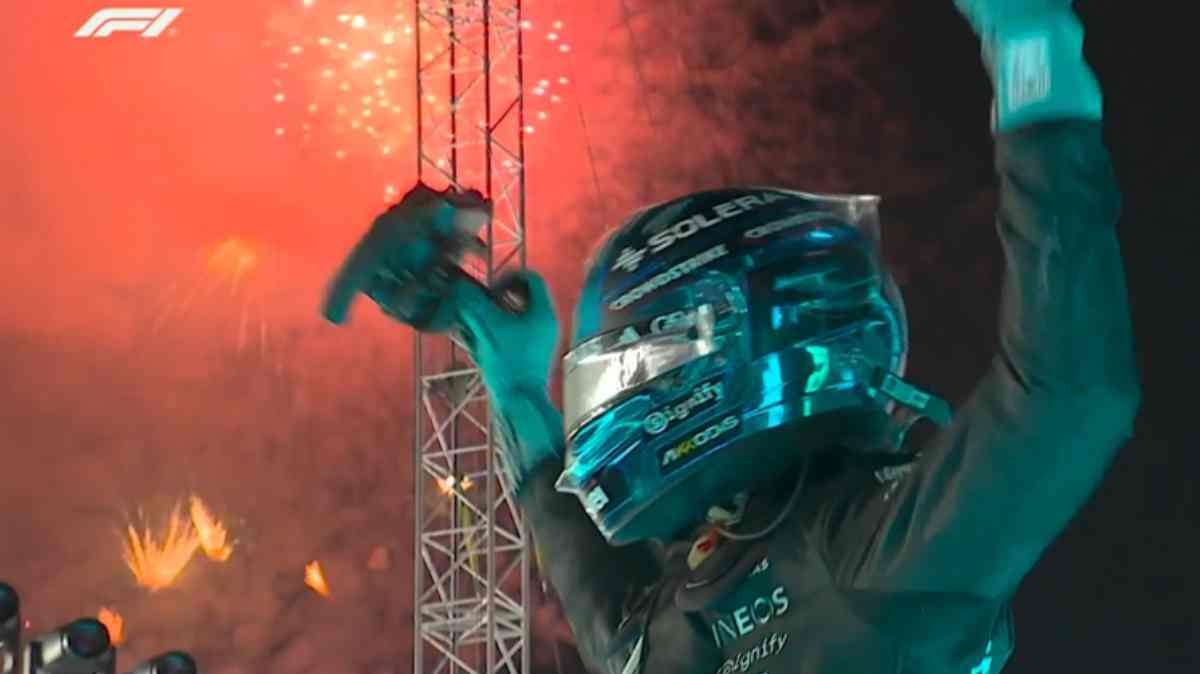 F1, Mercedes: Russell e Wolff carichi via team radio dopo Singapore