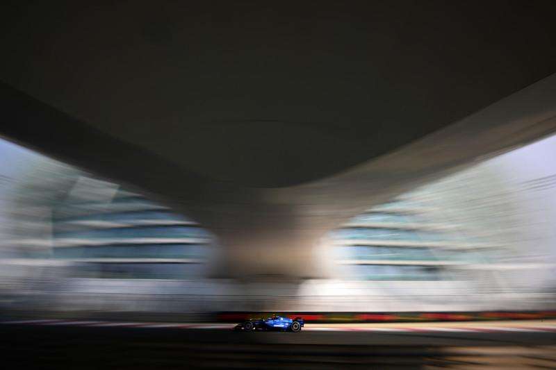 F1 | Test Pirelli Abu Dhabi: i tempi dopo 4 ore. Browning 1° con Williams