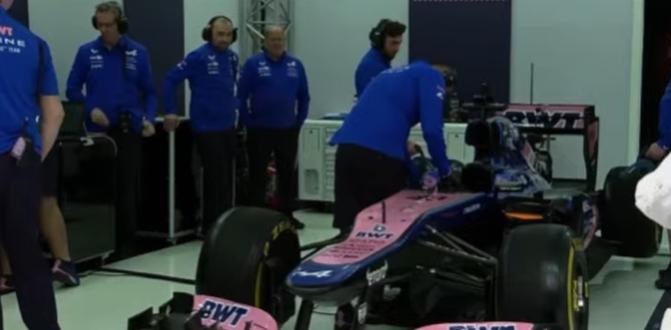 F1 | Colapinto infiamma l'Argentina: show tra le strade di Palermo con la Lotus e l'auto di Fangio