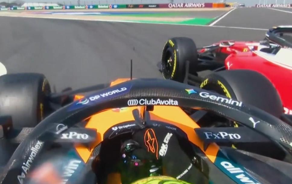 FP1 Cina | Ferrari-McLaren: scintille Norris-Hamilton. Contatto fra i due