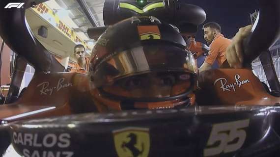 F1 | Bahrain Day-2, Sainz chiude 1°: i tempi. Bella Ferrari, Red Bull ok. Mercedes e McLaren...