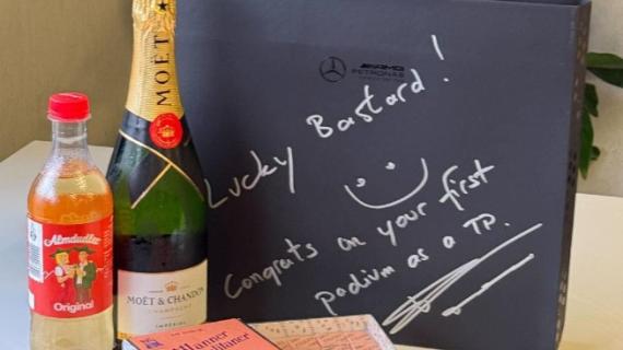 F1 | Moet e complimenti "forti" di Wolff, festa Williams a Baku