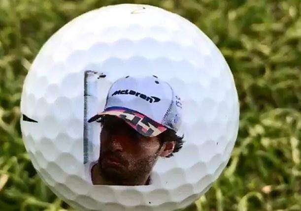 F1 / McLaren, Sainz gioca a golf con la sua testa - VIDEO