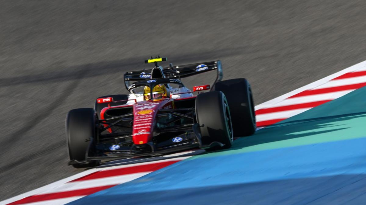 F1 Test, Ferrari: Hamilton rimedia al guasto e macina 455 km. I dati sulla SF-26